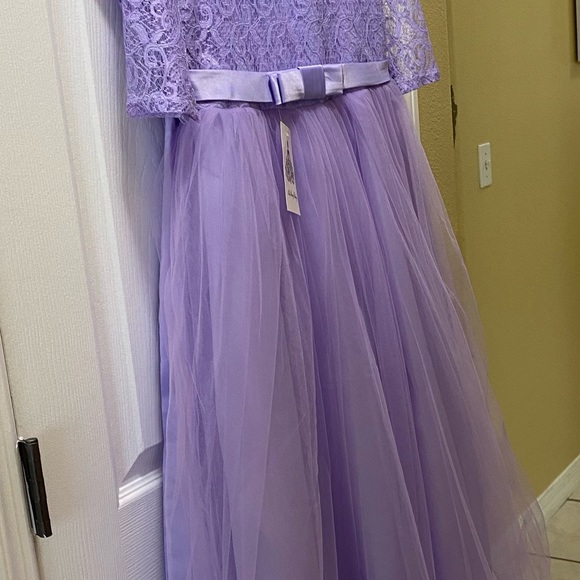 Lavender lace and multiple tule dress - Picture 2 of 6